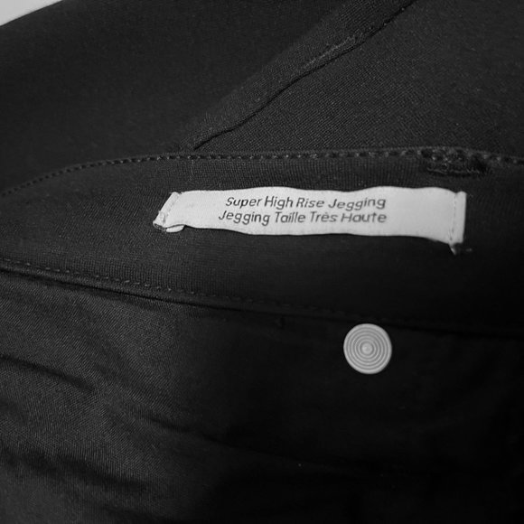 NWOT: Calvin Klein Jeans: Super High Rise Jegging: Black - Picture 5 of 8